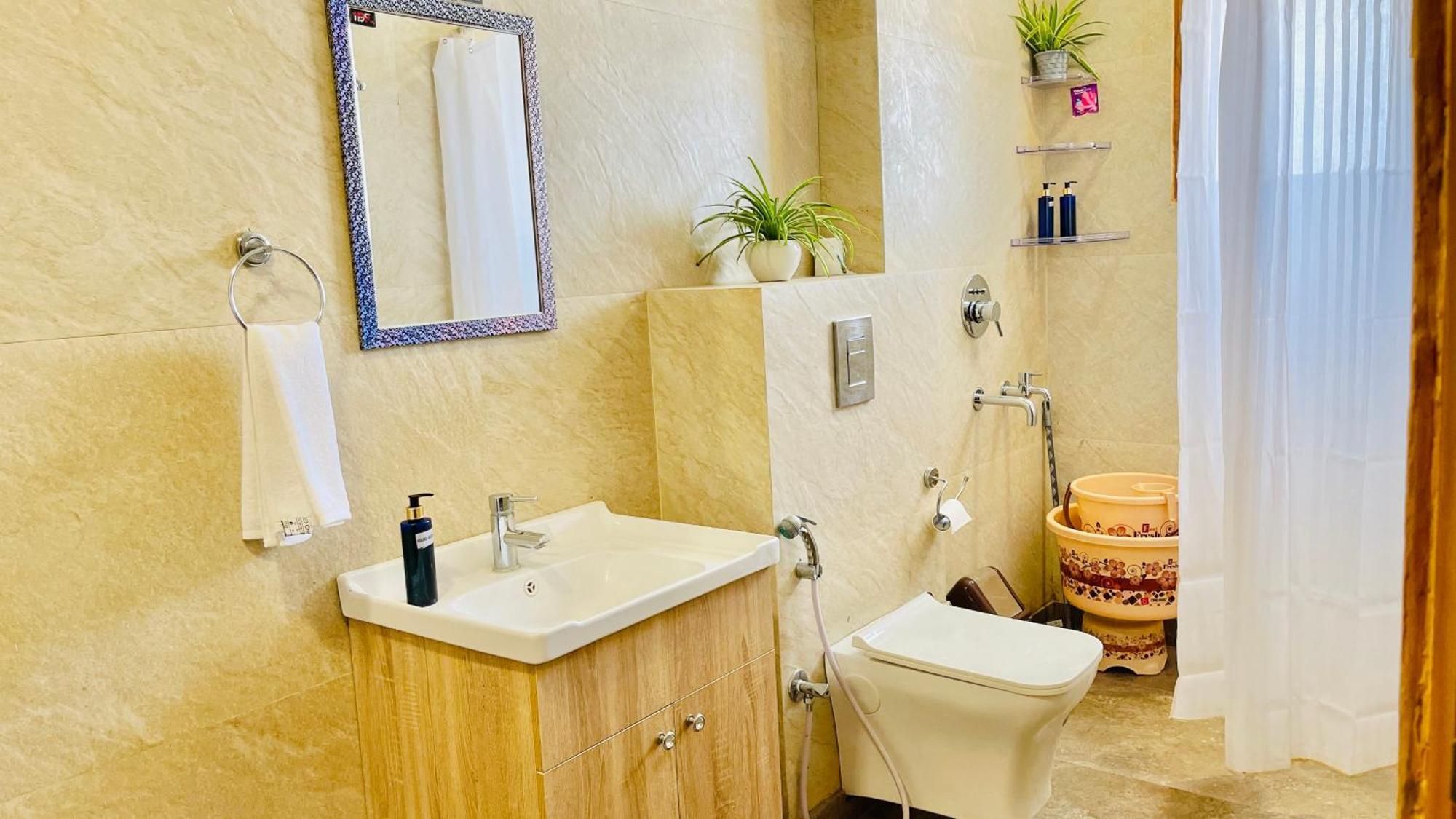Bedchambers Serviced Apartments, Ardee City Gurgaon Esterno foto