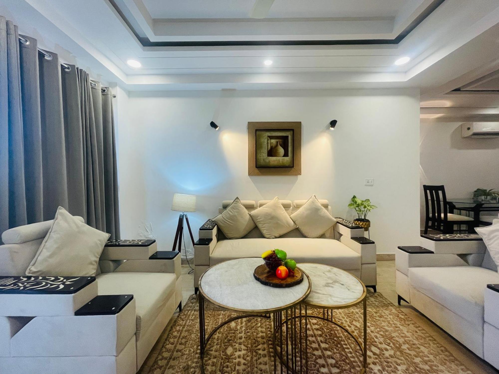 Bedchambers Serviced Apartments, Ardee City Gurgaon Esterno foto